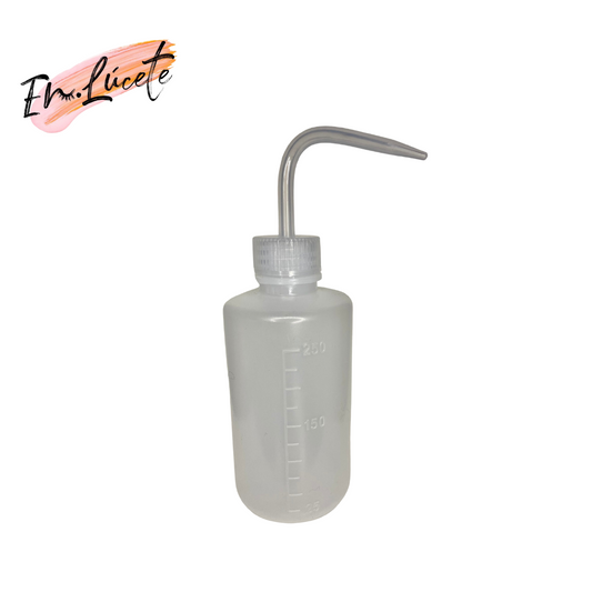 Squeeze Bottle With Narrow Nozzle (Botella para lavado)